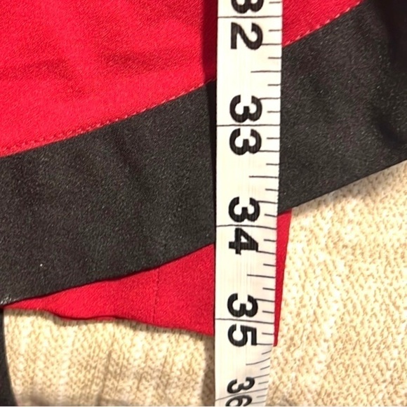 ❤️ Esley, BodyCon Dress with Cape-Draped Over-Lay, Lovely Red, EUC, Size Large - Picture 9 of 11